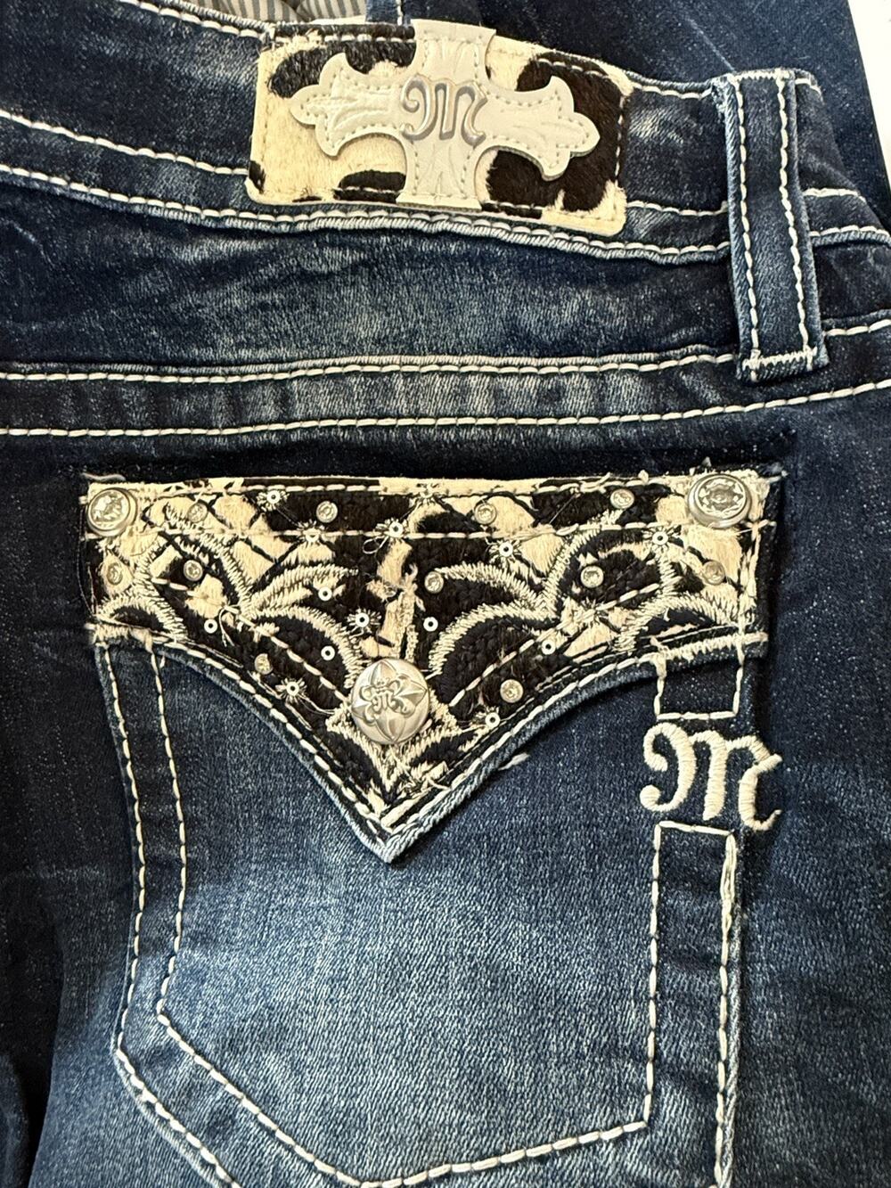NWOT Miss Me Jeans Western Tailored Bootcut Cow Print Embellished 29 X 31 ranch